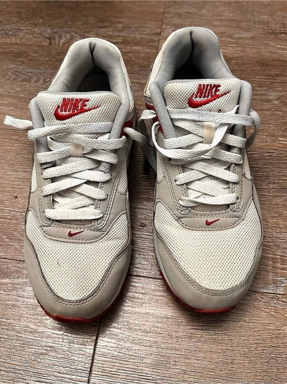 Nike Air Max 90 Sneakers Gray & Red US 8